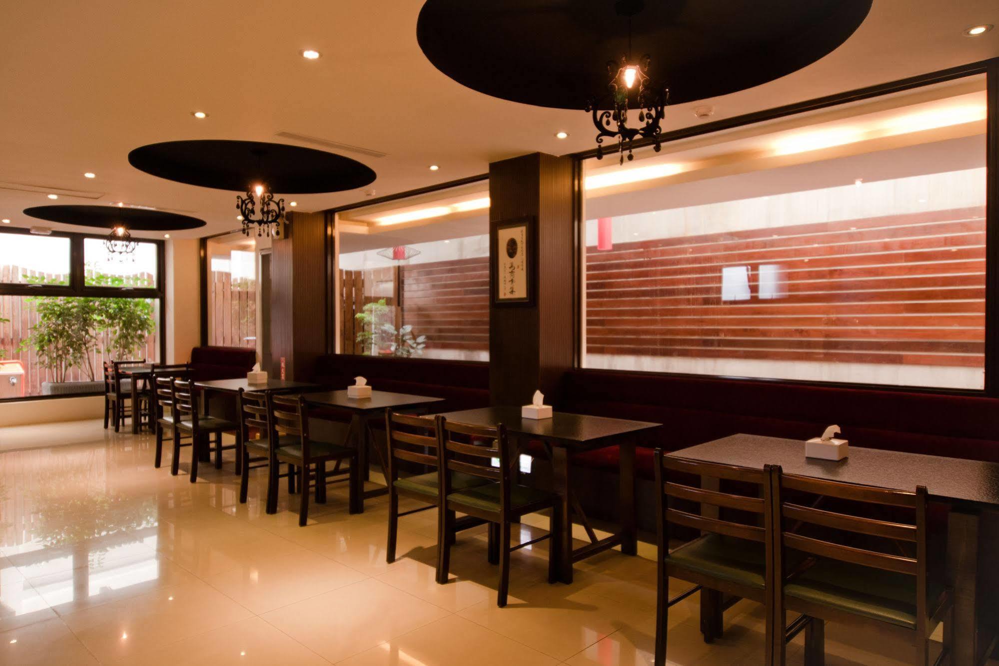 花莲市 东城商旅酒店 外观 照片